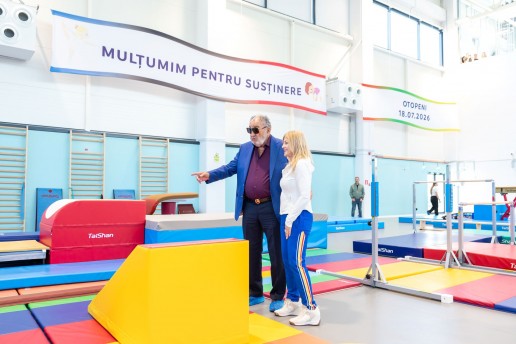 Ion Țiriac și Nadia Comăneci la evenimentul de selecție pentru cursurile de gimnastică