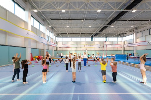 Vedere de ansamblu a selecției pentru copii din Sala de Gimnastică Nadia Comăneci